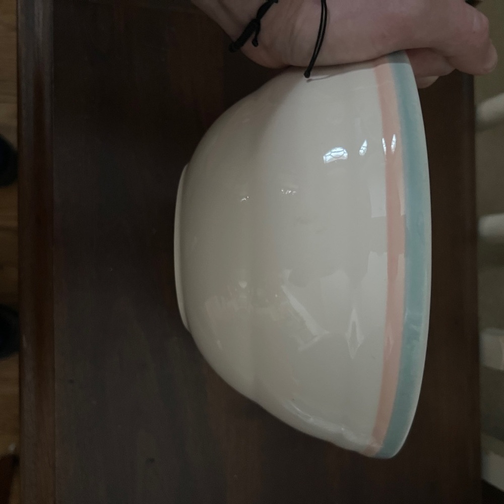 Vintage Ceramic Bowl with Subtle Accents